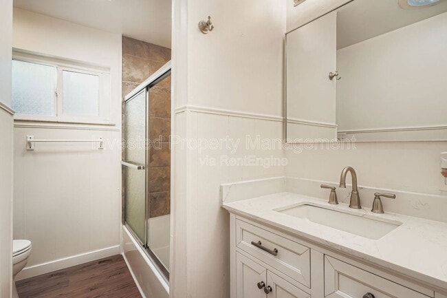 Building Photo - 4334 E 18th Ave