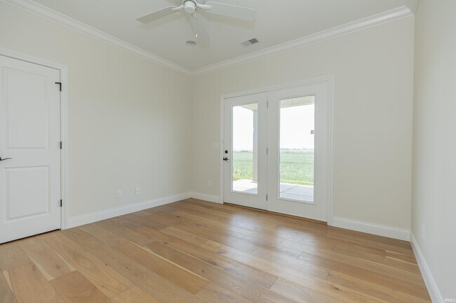 Building Photo - 3390 White Oak Trl