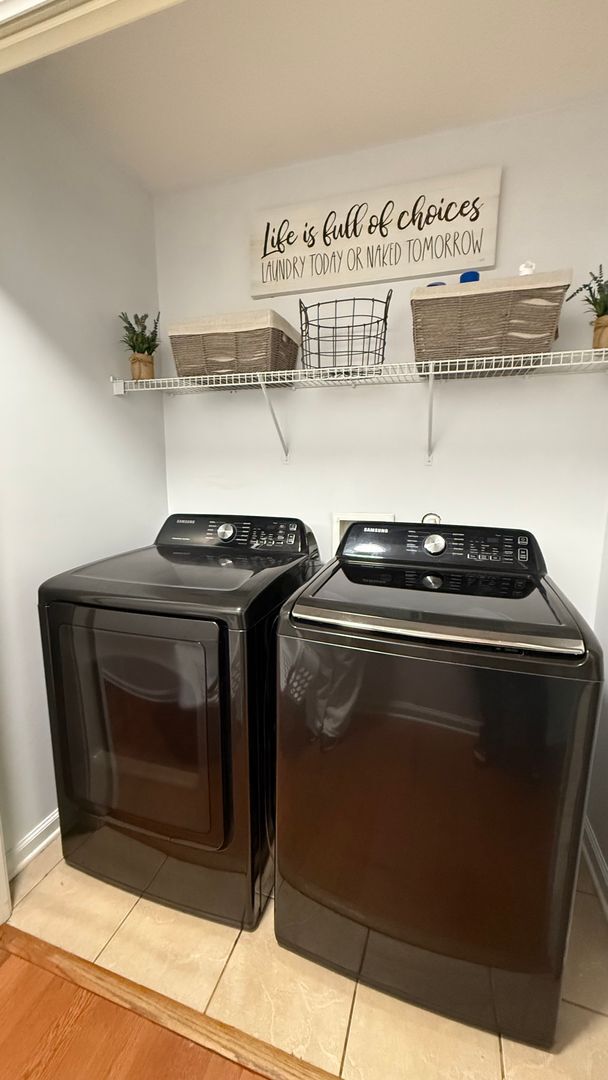 Building Photo - For Rent – Fully Furnished 3 Bedroom, 2 Ba...