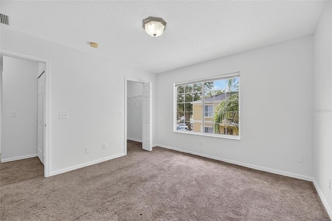 Building Photo - 10737 Keys Gate Dr