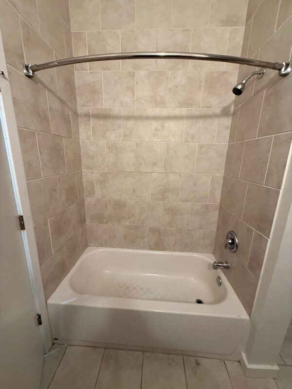 Building Photo - 333 Nelson St SW