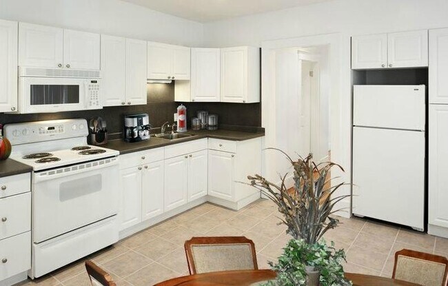 Building Photo - 5 Barrows St