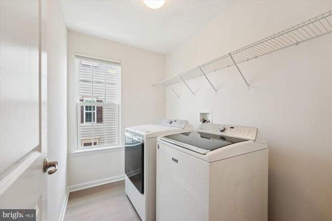 Building Photo - 5313 Smith's Cv Ln
