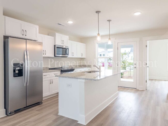 Building Photo - 29 W Pioneer Wy