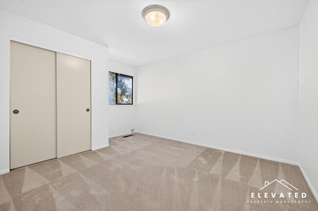 Building Photo - 938 Wood Sorrel Dr