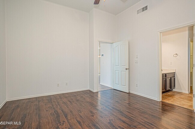 Building Photo - 7668 Mundy Creek Dr