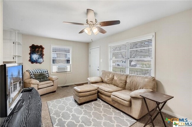 Building Photo - 1902 S 9th St