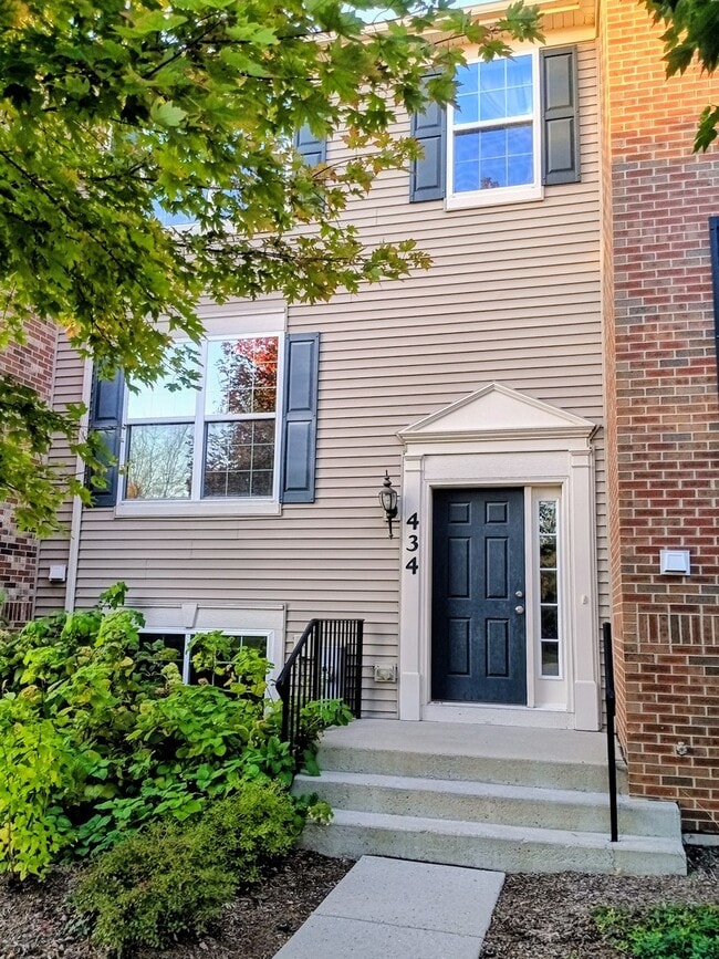 Building Photo - 434 Town Center Blvd