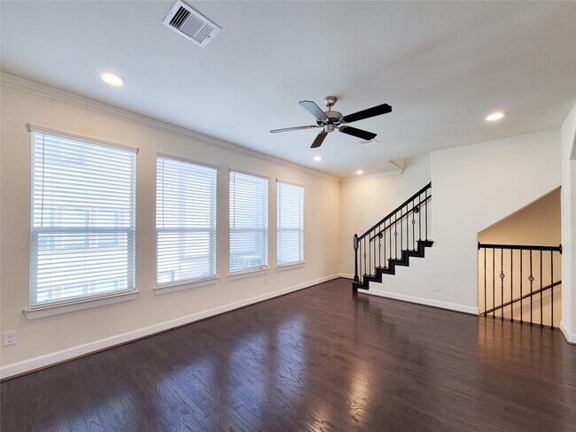 Building Photo - 1506 Brayson Oaks Pl