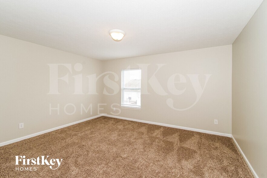 Building Photo - 12643 Pinetop Way