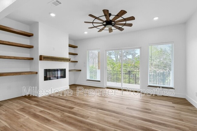 Building Photo - 440 Bentwood Dr