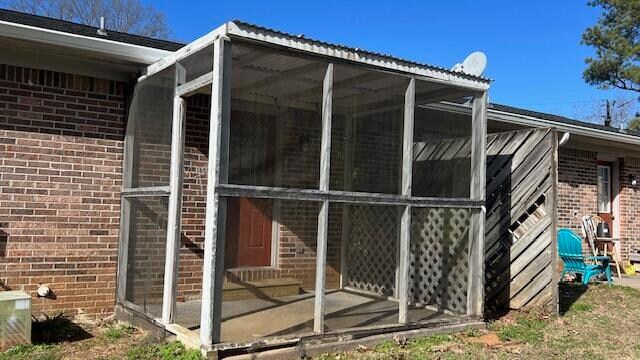 Building Photo - 155 Eastview Ave