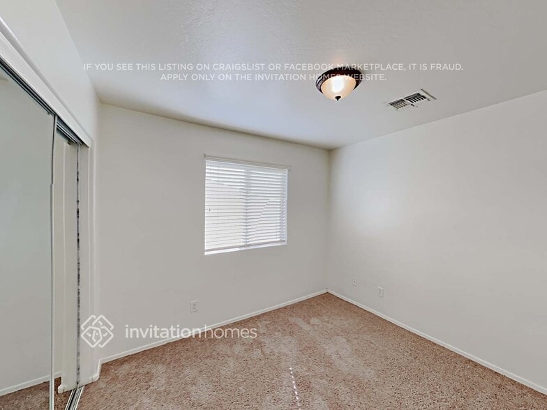 Building Photo - 3036 S 101st Dr
