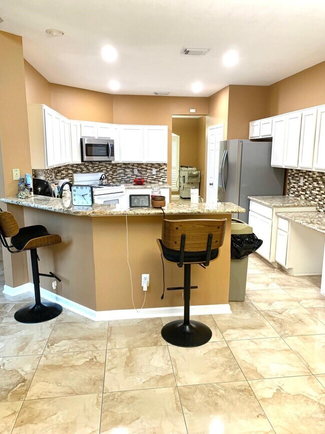 Building Photo - 16523 Terrace Hollow Ln