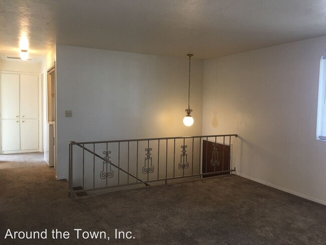 Building Photo - 760-780 White Cloud Dr