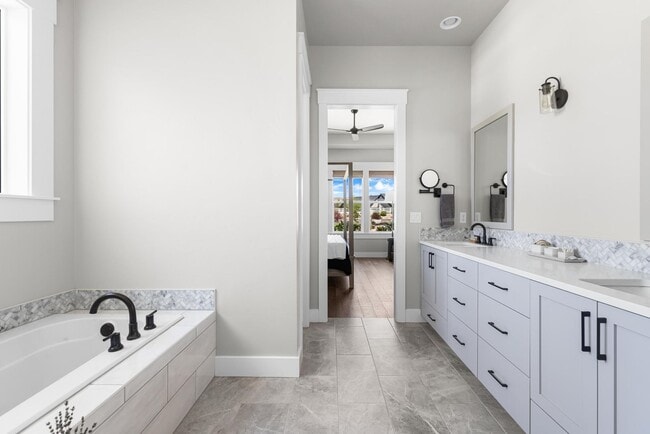 Building Photo - Furnished Luxury Rental in Dry Creek Ranch