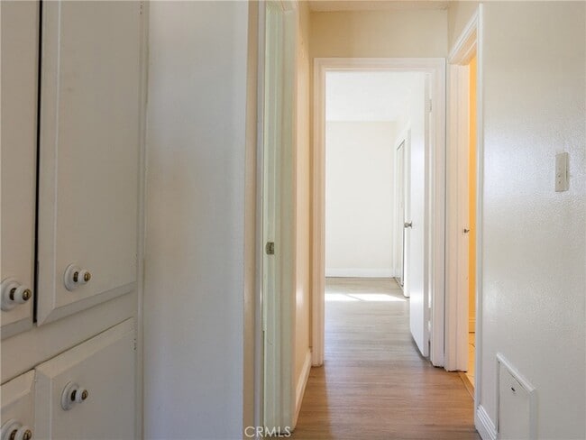 Building Photo - 11115 Slater Ave