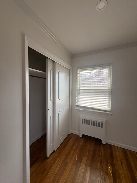 Building Photo - 49 Catalpa St