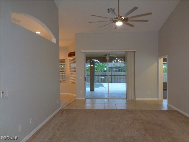 Building Photo - 2830 SW 35th Ln
