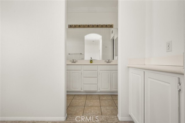 Building Photo - 18621 Park Meadow Ln