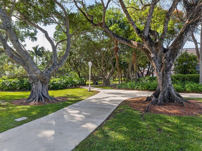 Building Photo - 875 Savannah Falls Dr