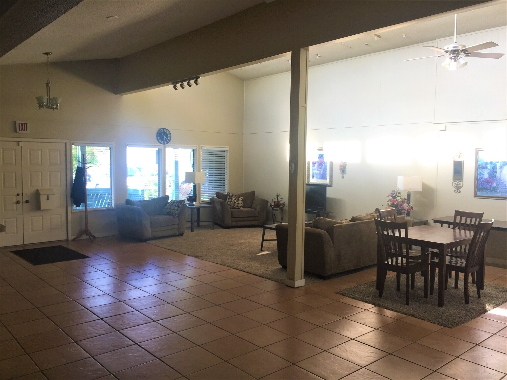 Building Photo - 2251 Wellington Green Dr