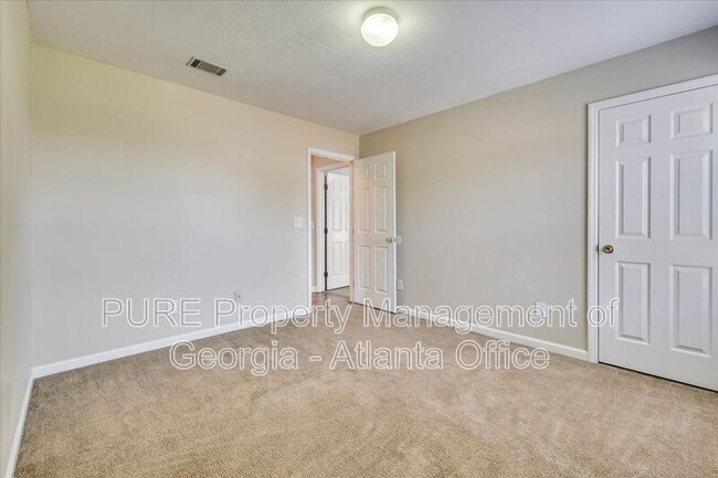 Building Photo - 1507 Cedar Hill Trail