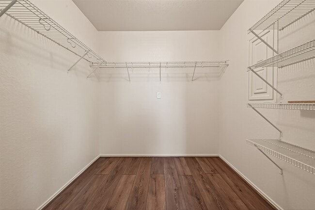 Building Photo - 1123 Desert Springs Ln