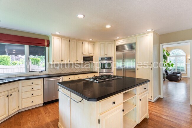 Building Photo - 16754 Quail Ct