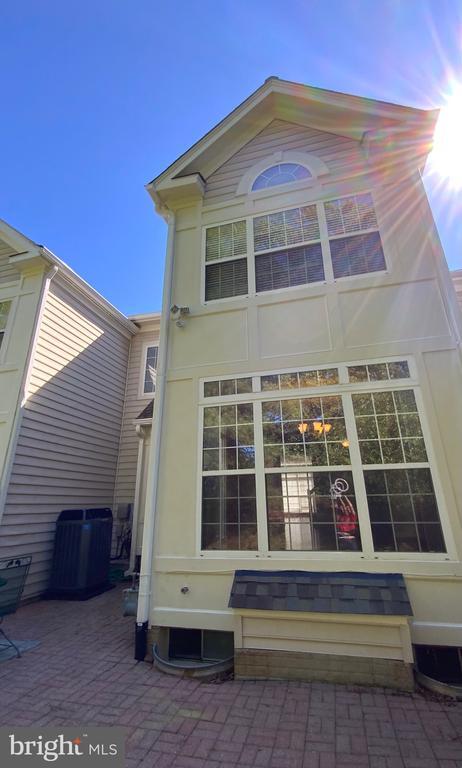 Building Photo - 5722 Governors Pond Cir