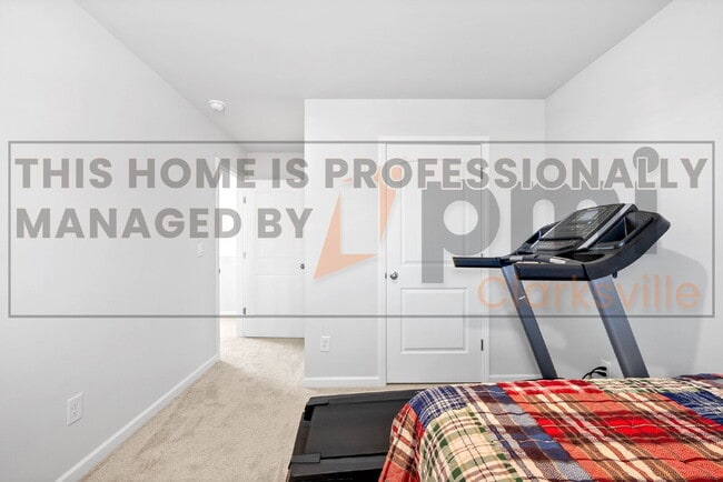 Building Photo - "JUST REDUCED - Charming Four Bedroom Retr...