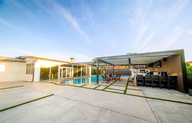 Building Photo - 280 NW 59th Ct