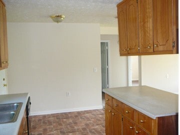 Building Photo - 476 Wagon Wheel Rd