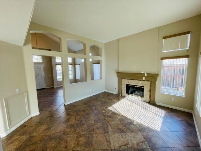 Building Photo - 31495 Corte Rimola