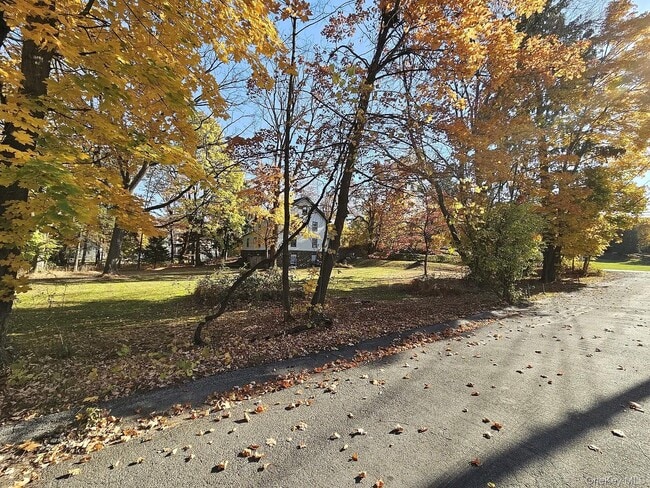 Building Photo - 51 Estrada Rd