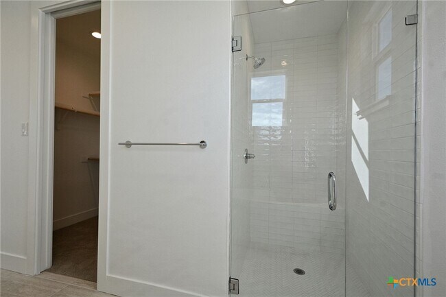 Building Photo - 421 Constance Dr
