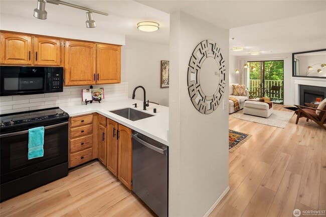 Building Photo - 2bd/1ba Kent Condo