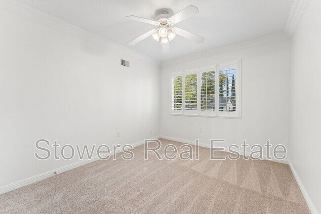 Building Photo - 2406 Talavera Dr