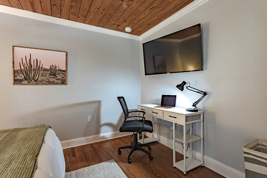 Building Photo - 3415 Shelby Ave