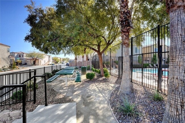 Building Photo - 7696 W Trails Park Pl