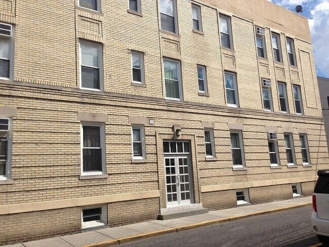 Primary Photo - 6608 Polk St