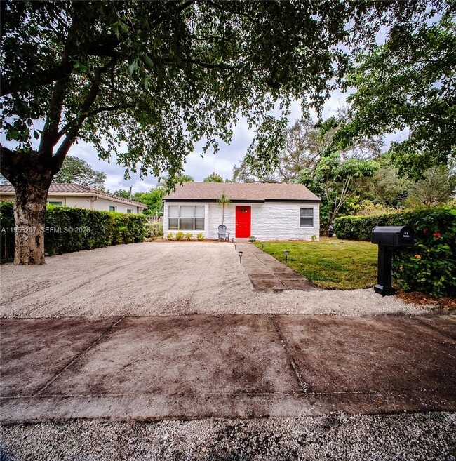 Building Photo - 1500 NW 3rd Ave