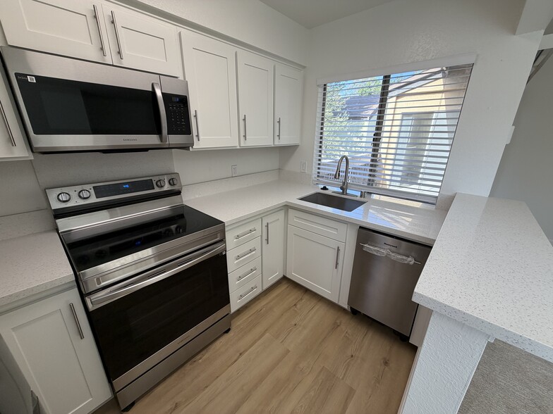Building Photo - 7979 Mission Center Ct