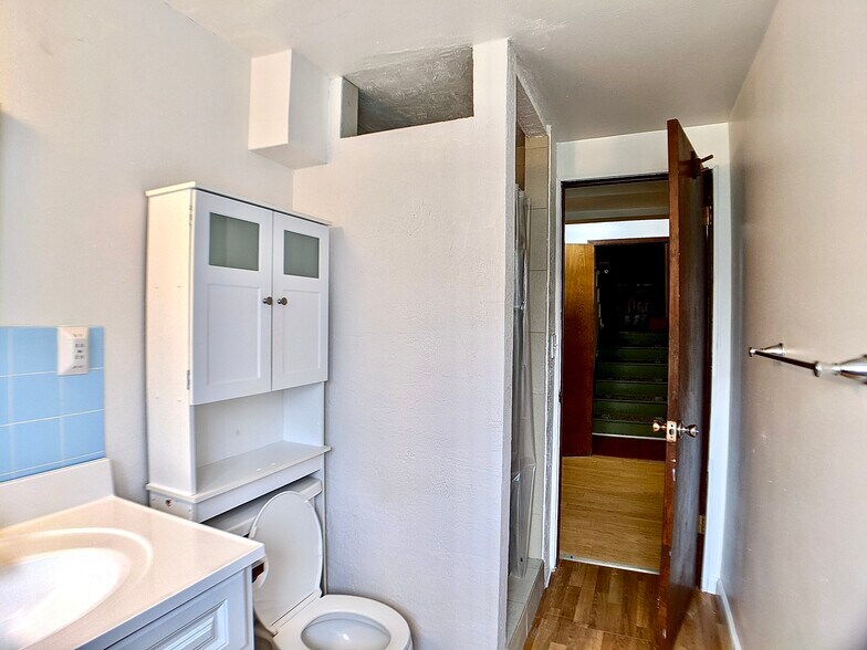 Building Photo - 2746 SE 73rd Ave