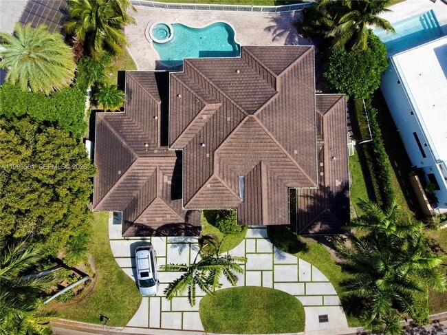 Building Photo - 5023 NW 94th Doral Pl
