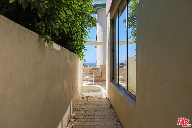 Building Photo - 11 Marine Terrace