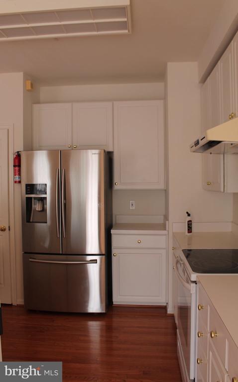 Building Photo - 21135 Camomile Ct