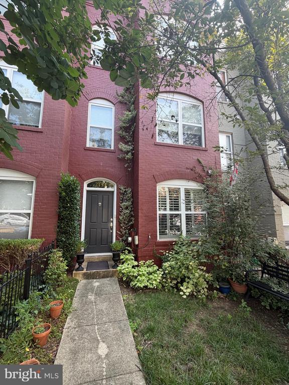 Building Photo - 2133 13th St NW