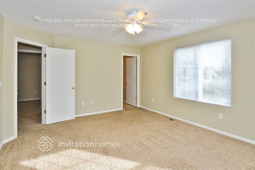 Building Photo - 10100 Glencoe Ct