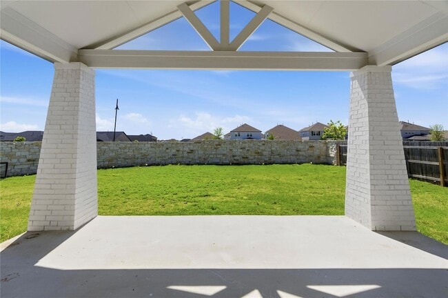 Building Photo - 396 Hollister Dr